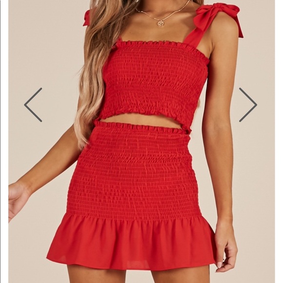 adorable red two piece - Picture 3 of 4